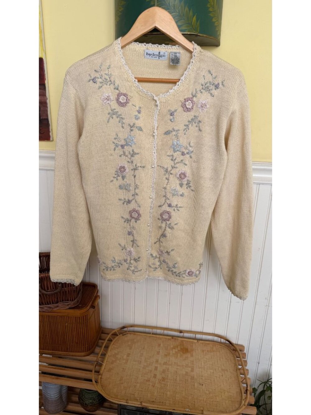 By Design Petite Floral Embroidered Cardigan Sweater PM Cream Vintage 90s